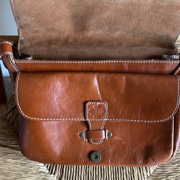 Patricia Nash leather Crossbody/Shoulder bag - Picture 7 of 10